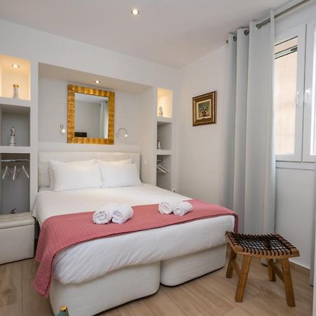 Dema's Luxury Suites Athènes Extérieur photo